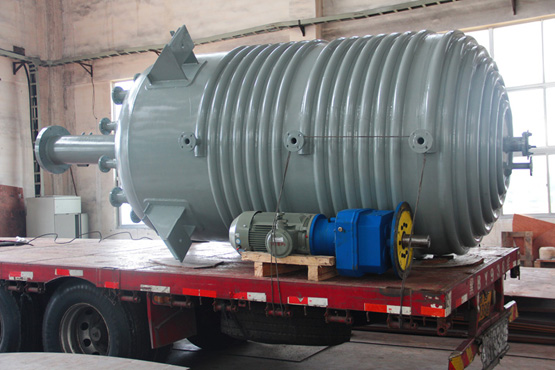 半管夾套反應釜.jpg 半管夾套反應釜.jpg